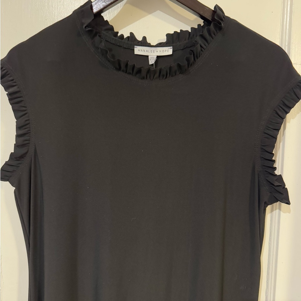 Annalee + Hope Black Ruffle Neck Shift Dress Cap Sleeve Large NWT - Picture 5 of 7